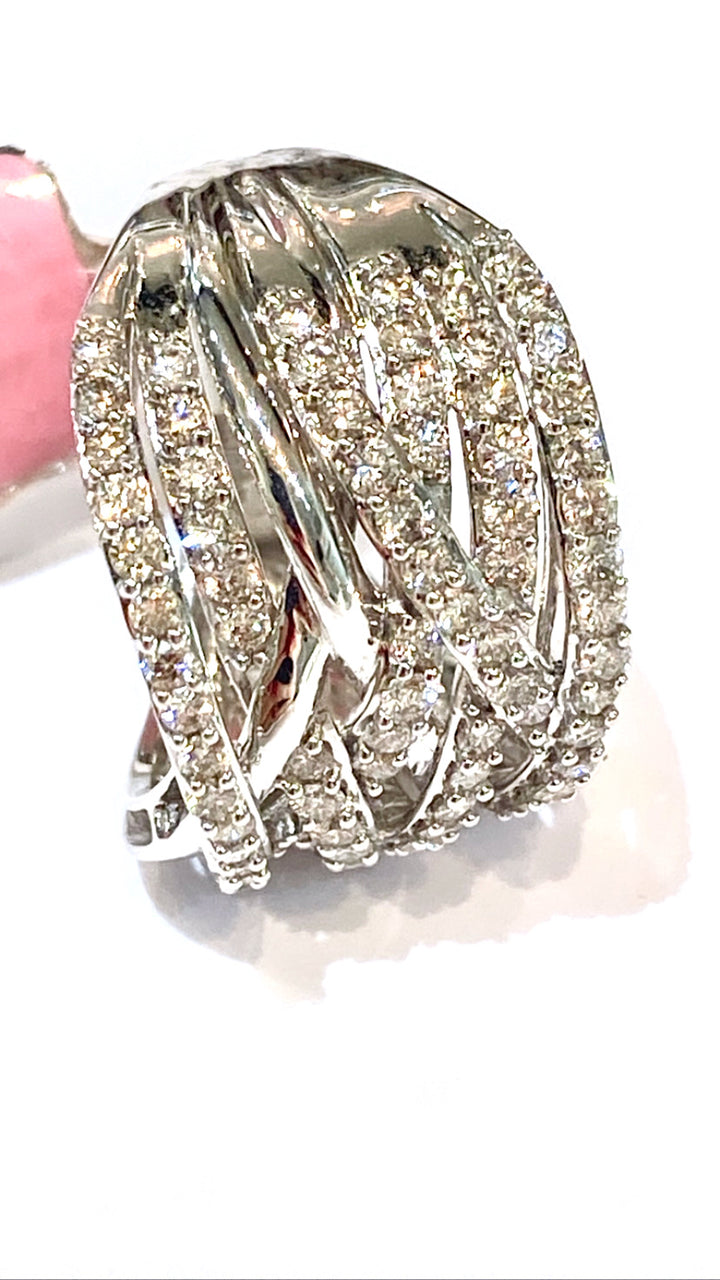 14K GOLD DIAMOND HIGHWAY RING