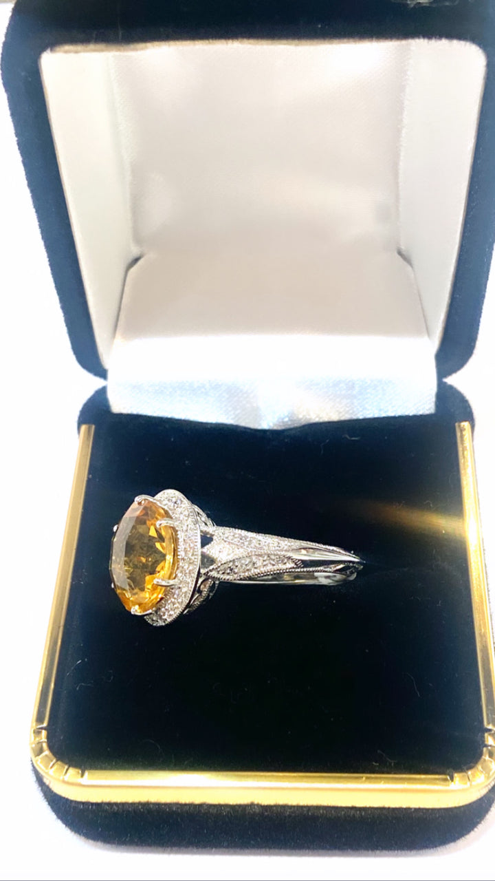 CITRINE AND DIAMOND 14K GOLD RING