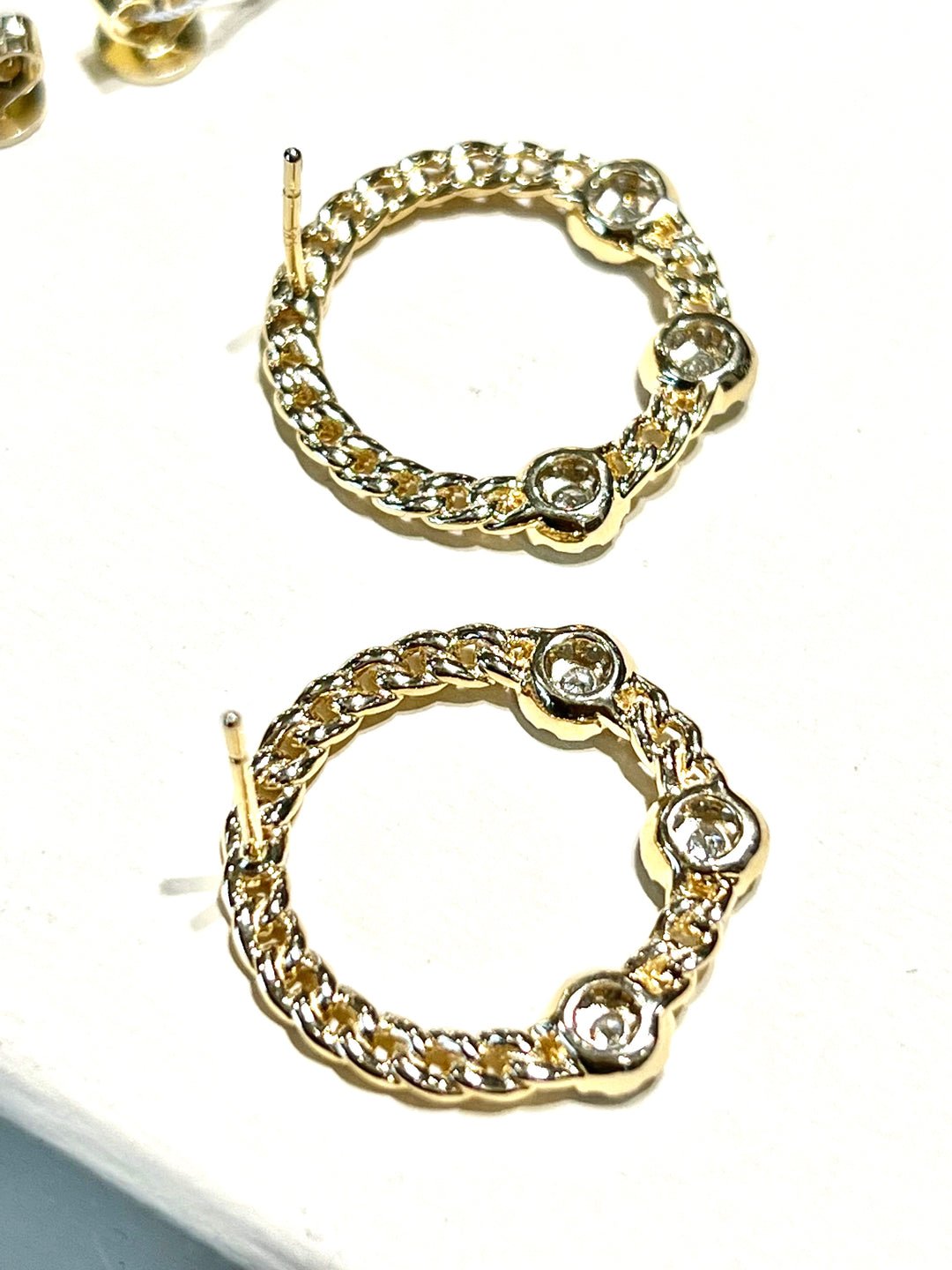 14K GOLD &amp; DIAMONDS CIRCLE STUD EARRINGS