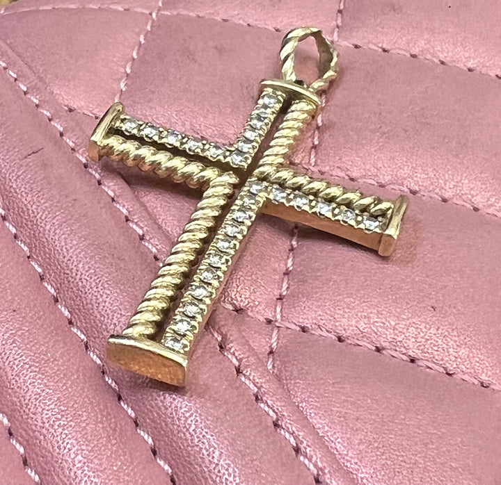 14K GOLD &amp; DIAMONDS CROSS PENDANT