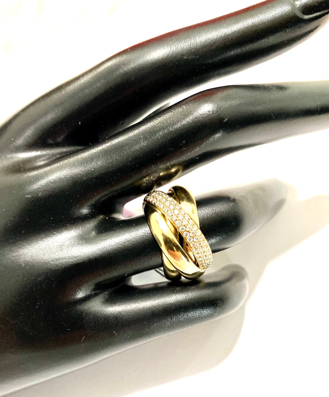 14K GOLD DIAMOND TRINITY INTERLOCKING BANDS RING