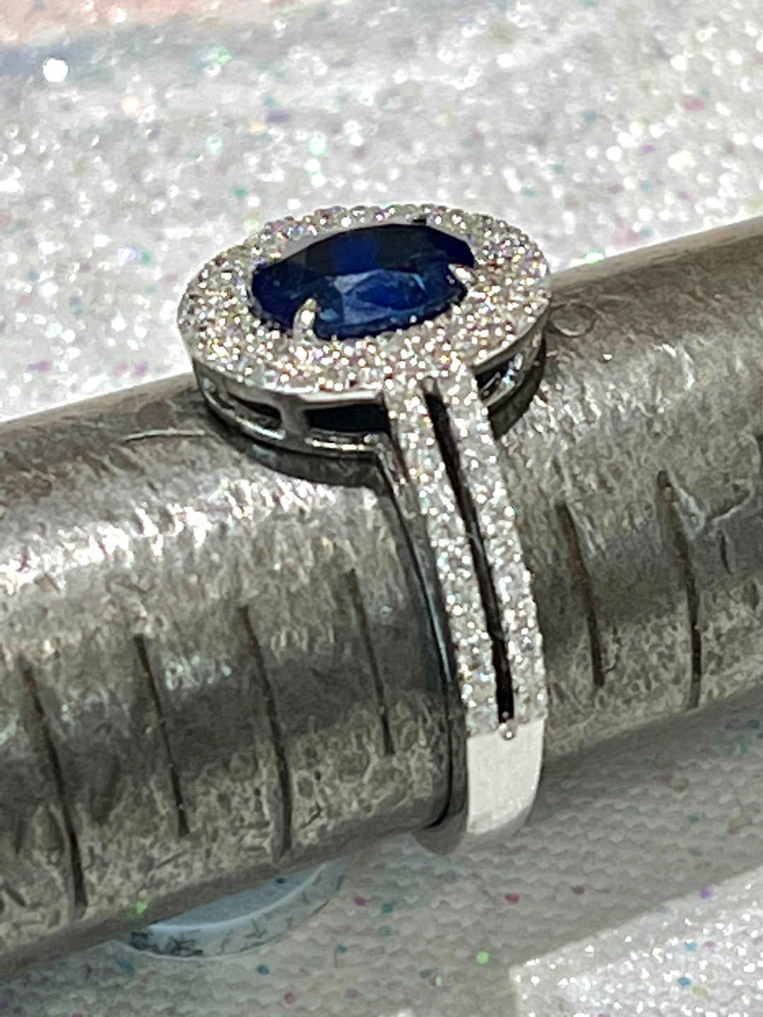 14K WHITE GOLD OVAL BLUE SAPPHIRE DIAMOND DOUBLE HALO ENGAGEMENT RING