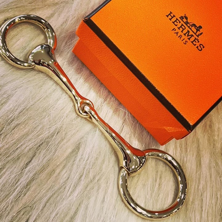 Hermès Mors Scarf Ring Permabrass – Coco Approved Studio