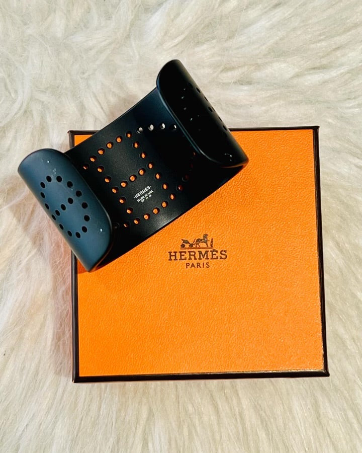 HERMÈS  Evelyne Sunset Cuff Bracelet T3 Black
