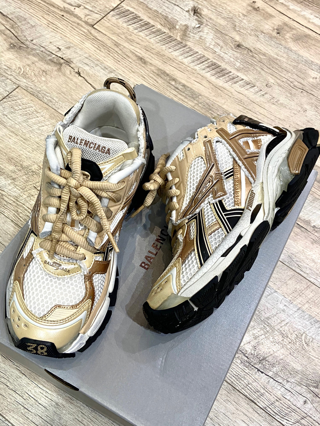 BALENCIAGA RUNNER TRAINERS SNEAKERS – Caroline's Fashion