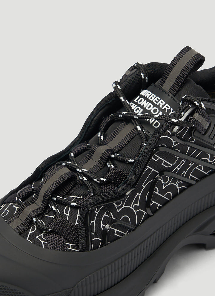 BURBERRY ARTHUR TB MONOGRAM SNEAKERS