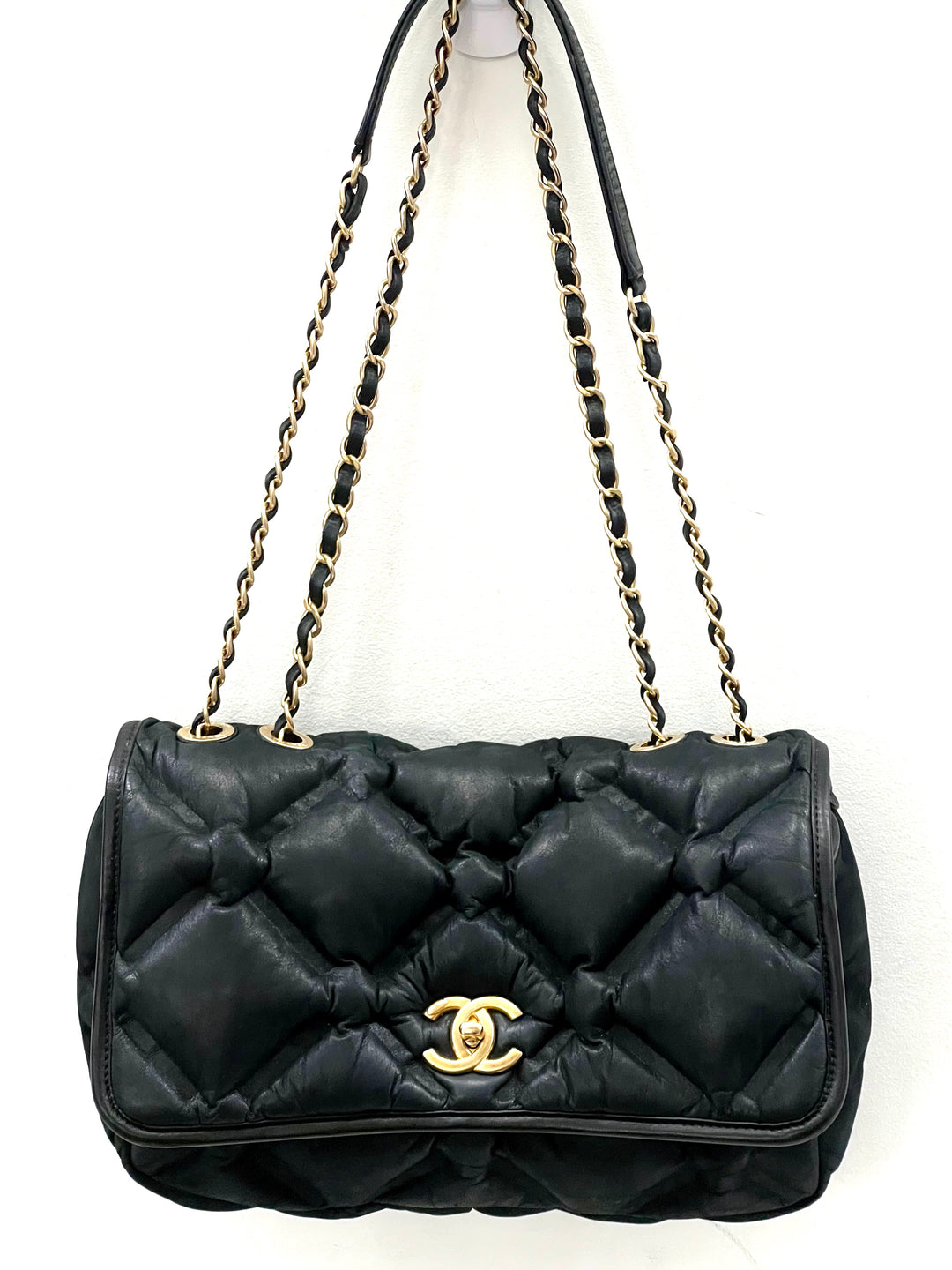 CHANEL QUILTED IRIDESCENT CALFSKIN LEATHER JUMBO CHESTERFIELD FLAP