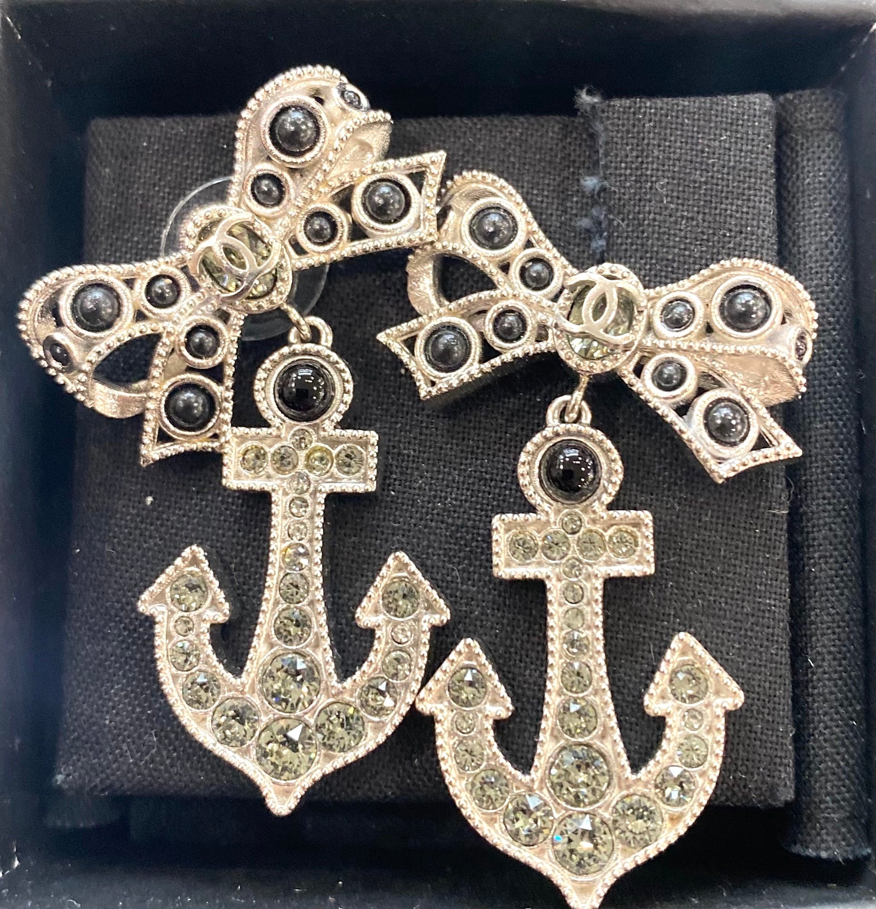CHANEL Crystal Pearl CC Drop Earrings Gold 1261528