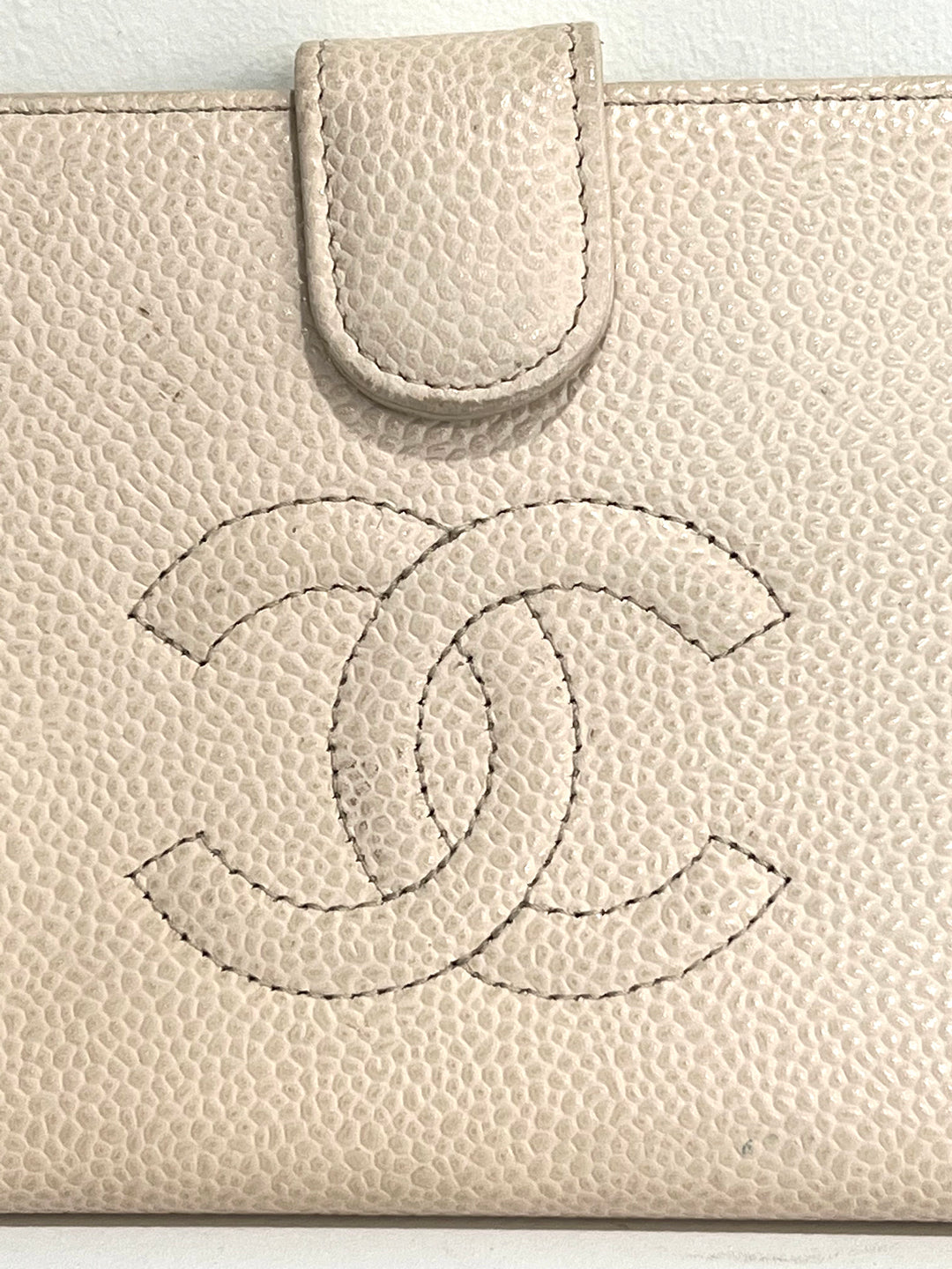 CHANEL CC CAVIAR LAMBSKIN BI-FOLD CONTINENTAL WALLET