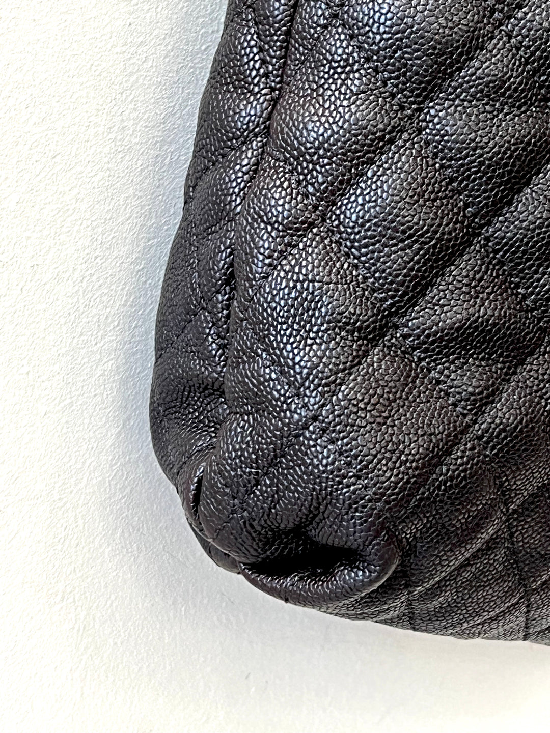 CHANEL CC CAVIAR QUILTED ELASTIC SHOULDER BAG