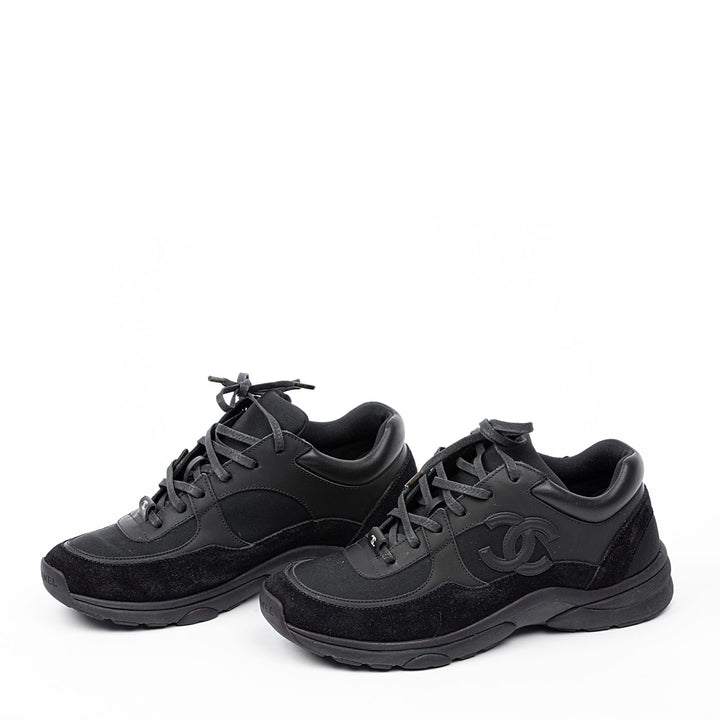 CHANEL CC LEATHER &amp; MIXED FABRIC SNEAKERS