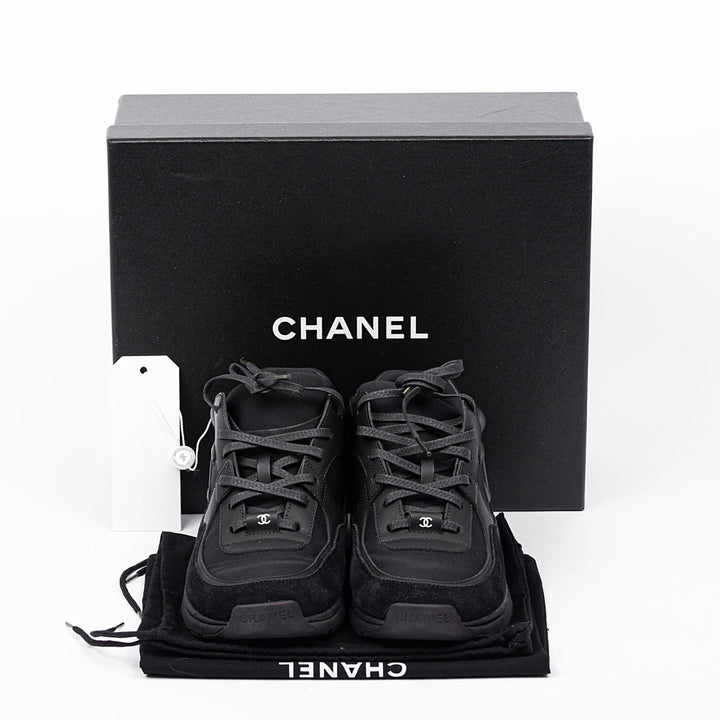 CHANEL CC LEATHER &amp; MIXED FABRIC SNEAKERS