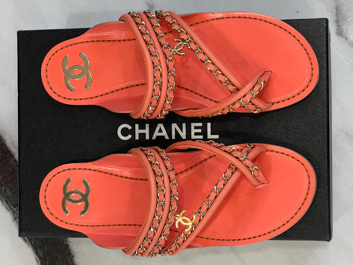 CHANEL CHAIN THONG SANDALS