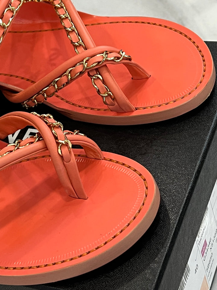 CHANEL CHAIN THONG SANDALS