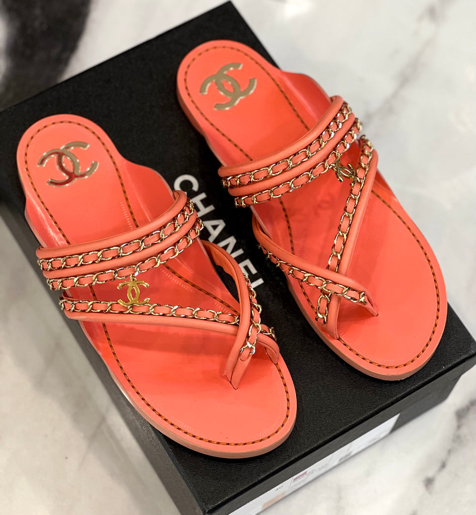 CHANEL CHAIN THONG SANDALS