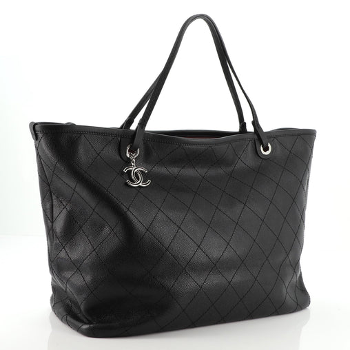 CHANEL CAVIAR QUILTED LAMBSKIN FEVER XL TOTE BAG – Caroline's Fashion  Luxuries