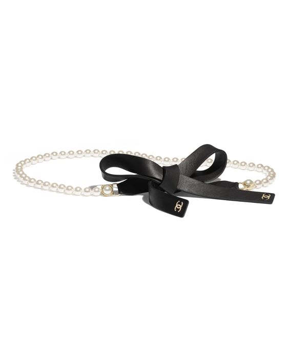 Chanel Pearl Faux Gemstones Logo CC Belt Necklace