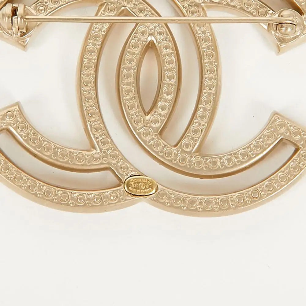 CHANEL CC RHINESTONE &amp; GOLD TONED BROOCH