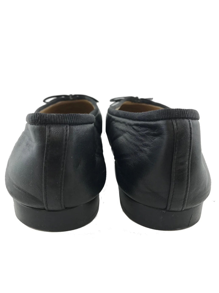 CHANEL CC CAP TOE LEATHER BALLET FLATS