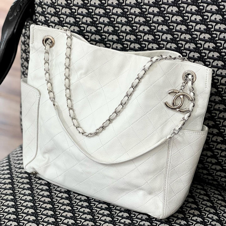 CHANEL CAVIAR QUILTED LEATHER TOTE BAG