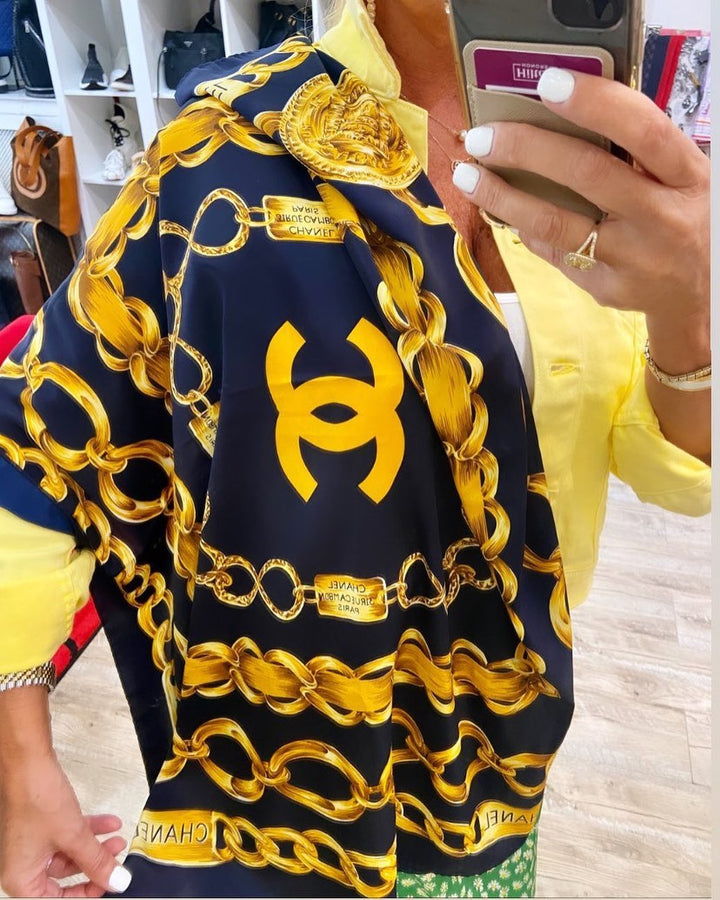 CHANEL EUC RUE CAMBON SILK SCARF – Caroline's Fashion Luxuries CHANEL EUC RUE CAMBON SILK SCARF – Caroline's Fashion Luxuries