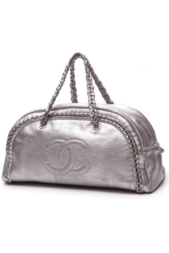 CHANEL LUXE LIGNE METALLIC SILVER LEATHER BOWLER BAG – Caroline's Fashion  Luxuries