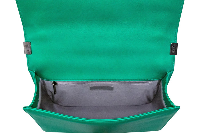 CHANEL BOY RARE MEDIUM METALLIC CALFSKIN NEON BRIGHT GREEN  BAG
