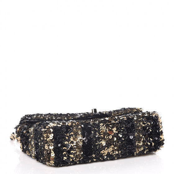 CHANEL TWEED QUILTED MINI FLAP BAG – Caroline's Fashion Luxuries