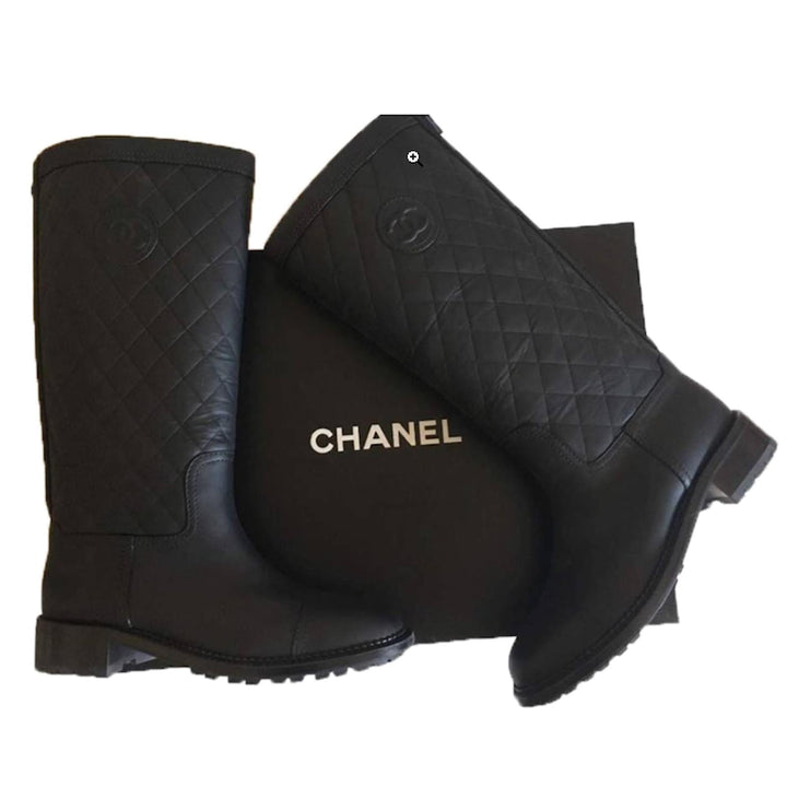 CHANEL CC QUILTED LEATHER KNEE HIGH RIDING BOOTS