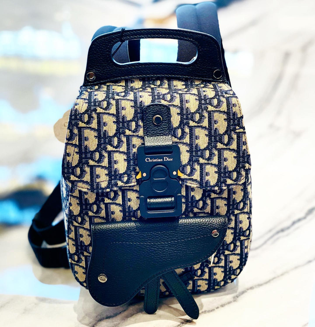 【無料郵送/関税込/正規品】 Dior Gallop Backpack Black Graine DIOR GALLOP SLING OBLIQUE GRAINED CALFSKIN BACKPACK