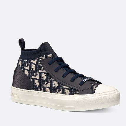 DIOR WALK&
