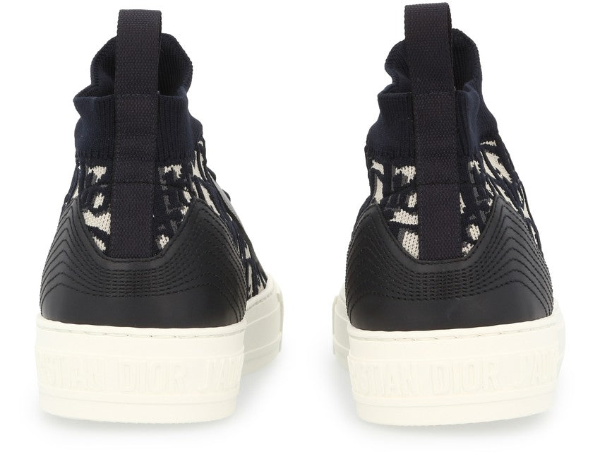 DIOR WALK&