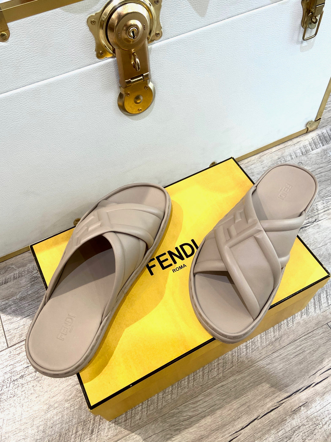 FENDI LOGO LEATHER PLATFORM SANDALS