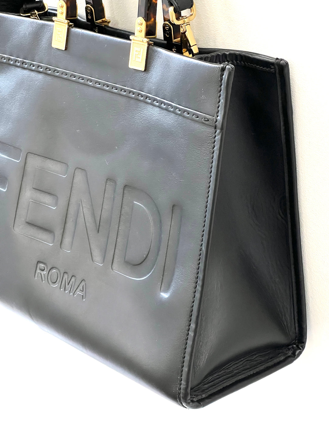 FENDI LEATHER SUNSHINE MEDIUM SHOPPER TOTE BAG – Caroline's