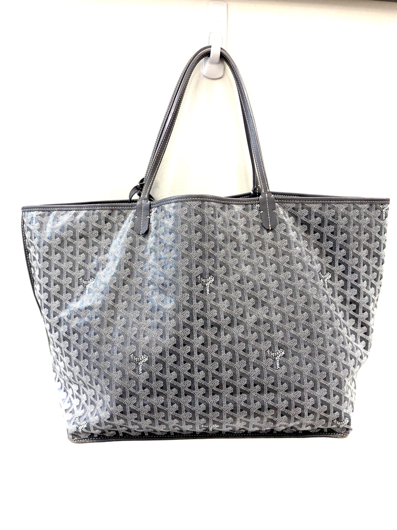 Goyard Anjou Reversible Tote Bag, Women's Fashion, Bags & Wallets, Tote  Bags on Carousell