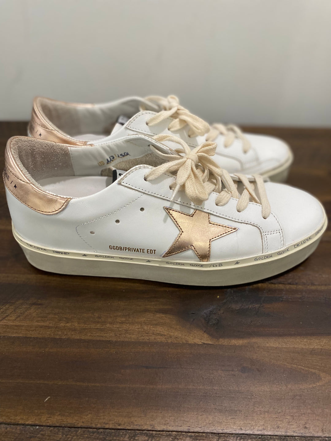 GOLDEN GOOSE HIGH STAR SNEAKERS