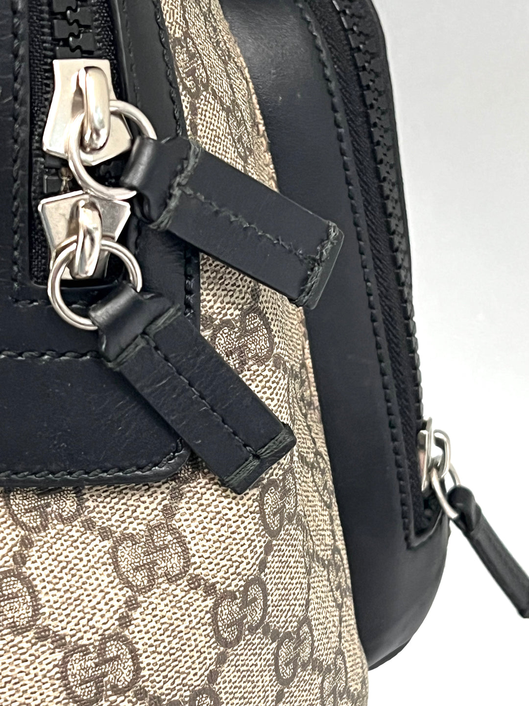 GUCCI GG SUPREME MONOGRAM MEDIUM EDEN DAY BACKPACK