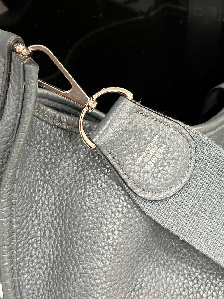 HERMÈS CLEMENCE EVELYNE III TGM SHOULDER BAG