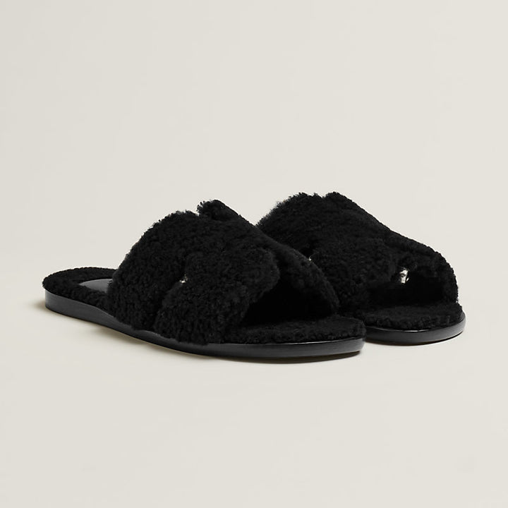 HERMÈS IZMIR LEATHER SANDALS