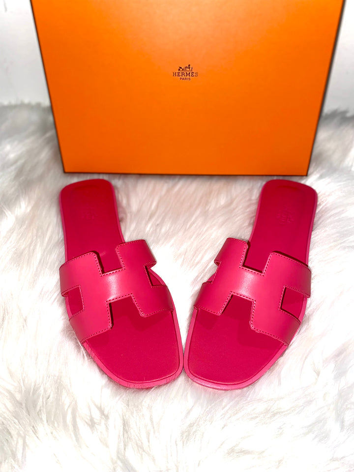 HERMÈS LEATHER ORAN SANDALS ROSE PINK