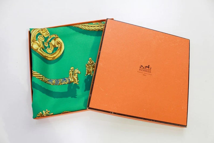 HERMÈS PARIS CARRE TITRE LES CAVALIERS D&