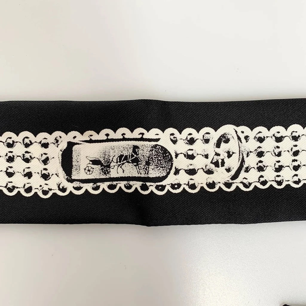 HERMÈS SILK LE TRESOR DE MEDOR TWILLY