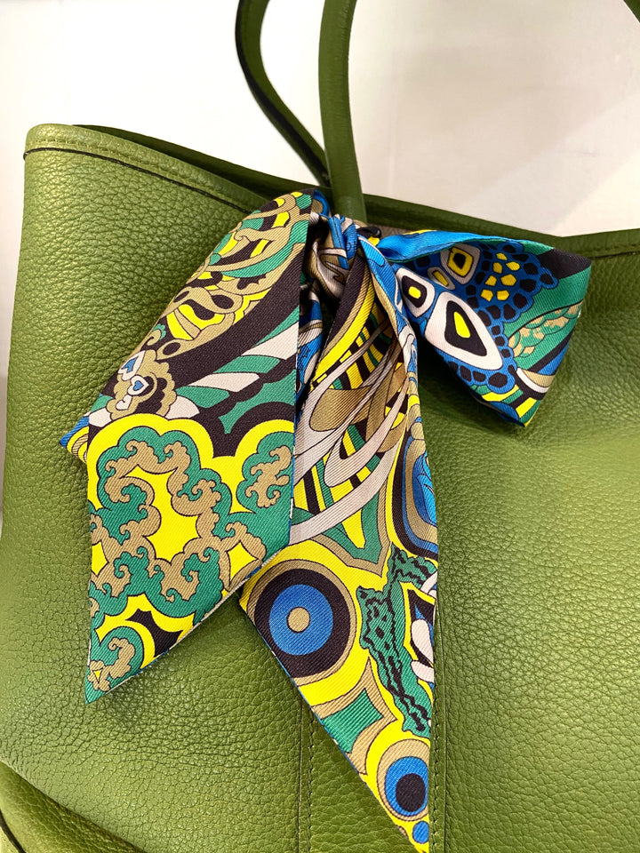 HERMÈS TWILLY SCARF