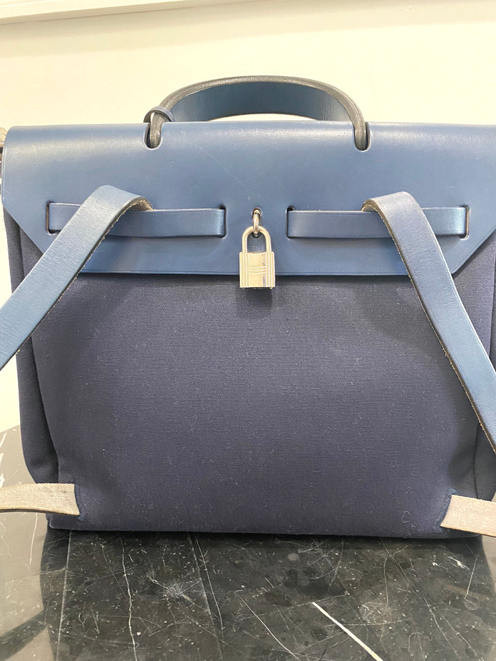 HERMÈS VINTAGE HER BAG ADO PM BACKPACK – Caroline display picture 3