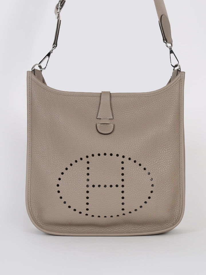 HERMÈS Leather Evelyn PM III Bag