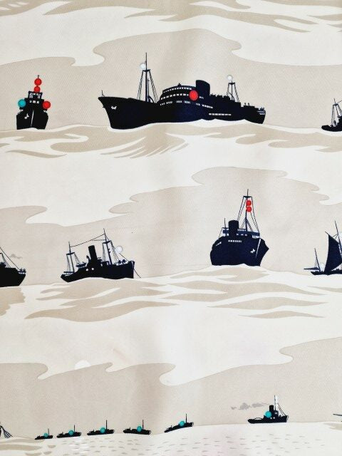 HERMÈS FEUX DE ROUTE APERCUS LA NUIT EN MER SILK SCARF