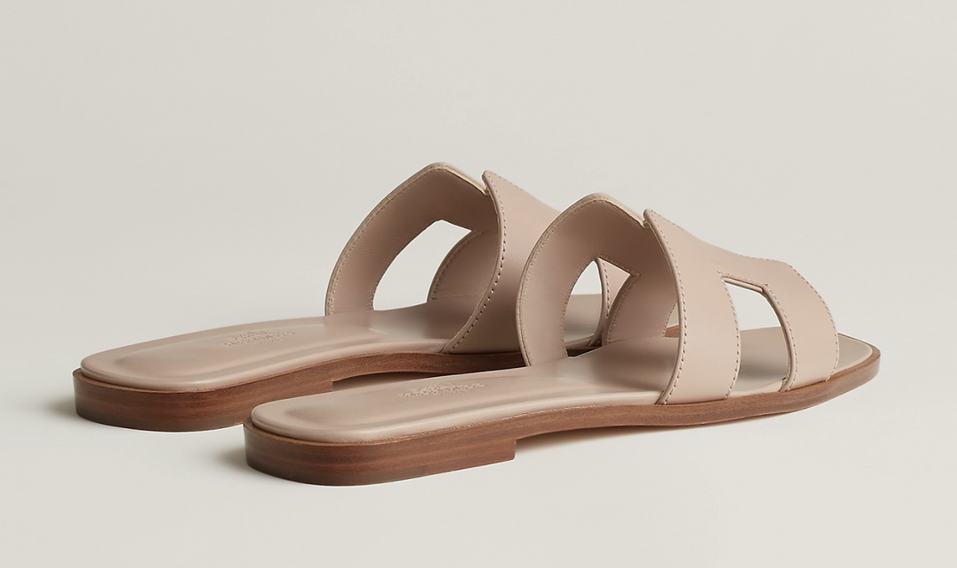HERMÈS  LEATHER ORAN SANDALS