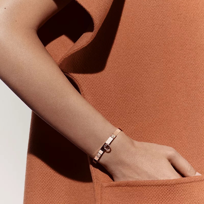 HERMÈS COLLIER DE CHIEN 18K GOLD &amp; DIAMOND BRACELET