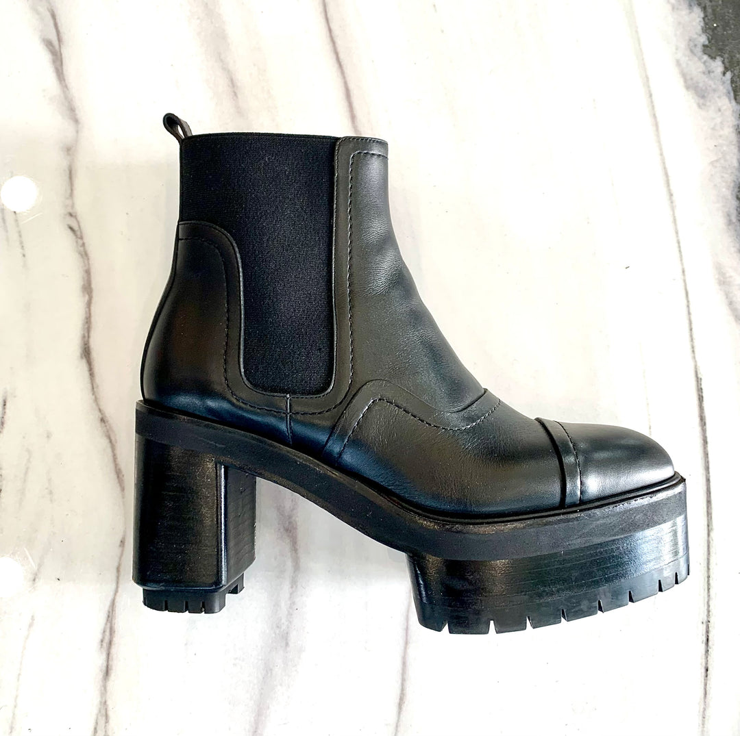 HERMÈS LEATHER PUNCHY BOTTINES
