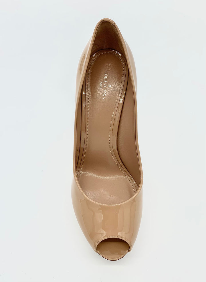 LOUIS VUITTON PATENT LEATHER PEEP TOE STILETTO PUMP